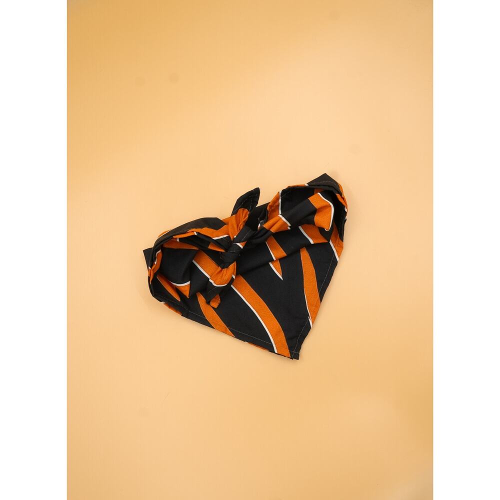 Cincinnati Bengals Dog Bandana - Picture 2 of 6